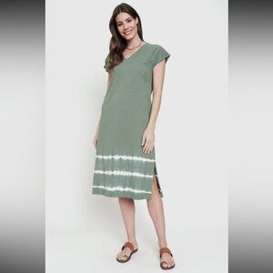 NWOT Mystree Green and White Midi Dress